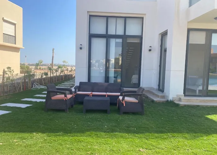 Tawila, 4 Bedroom Villa, Brand New, Directly On A Lagoon Villa Hurghada